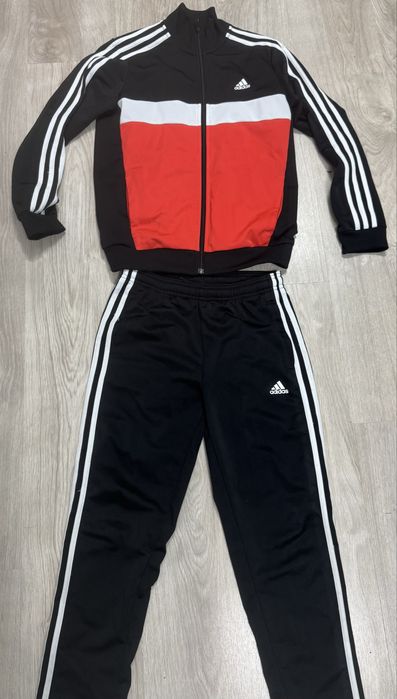 Trening adidas negru cu rosu