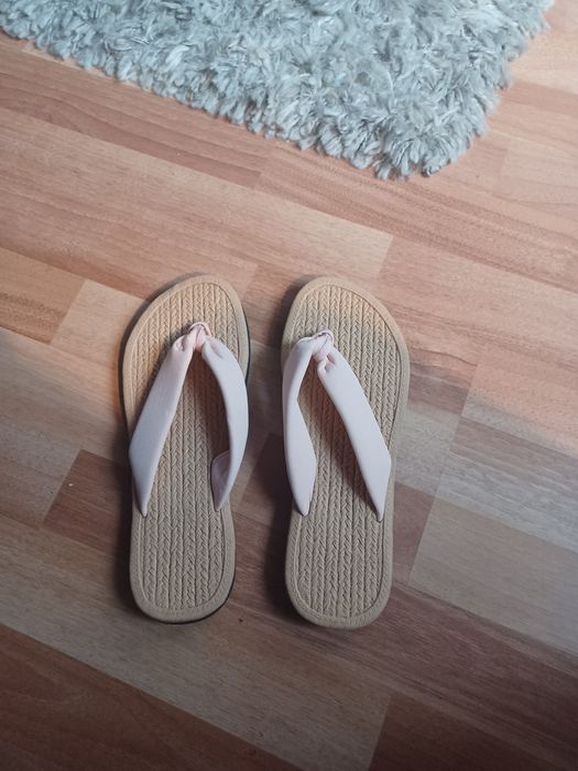 Slapi Noi        ...