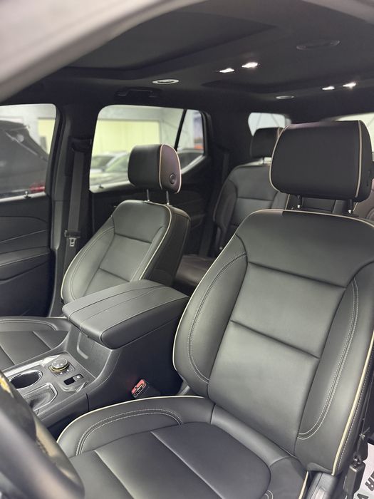 Traverse awd premier 3000km