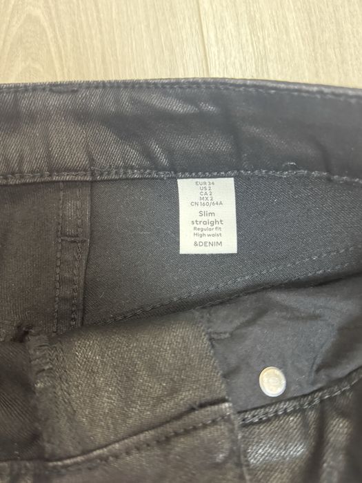 Blugi Straight imitatie de piele H&M