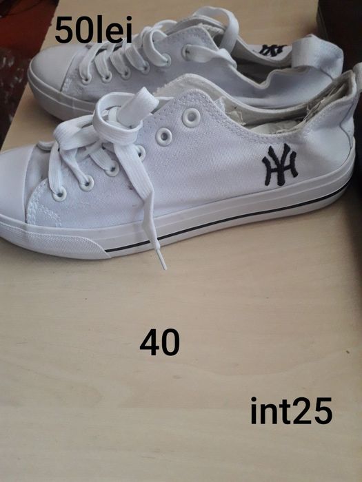 Adidas de piele si  imitație