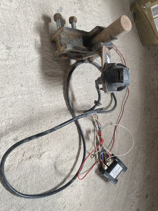 Vand Cui Remorcare Audi B8