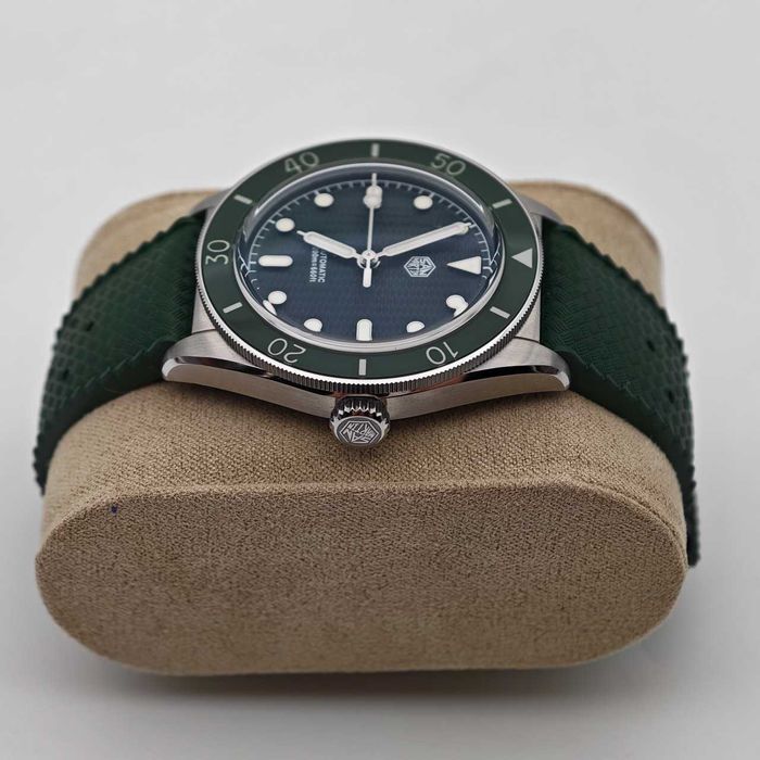 San Martin SN0150 Green Miyota 9015