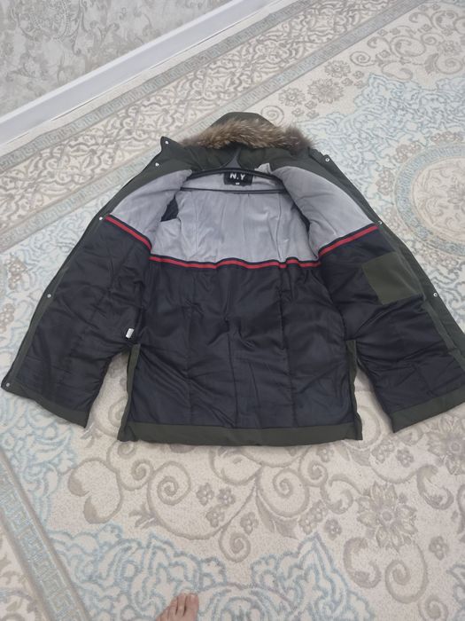 Продам зимнюю куртку