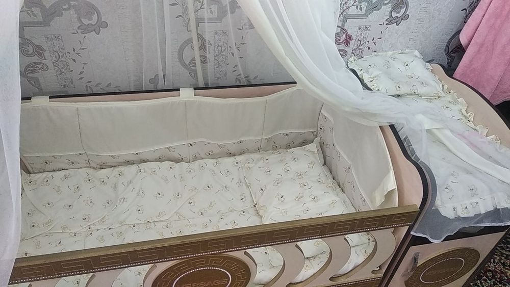 Детская мебель, в очень  хорошем состояние