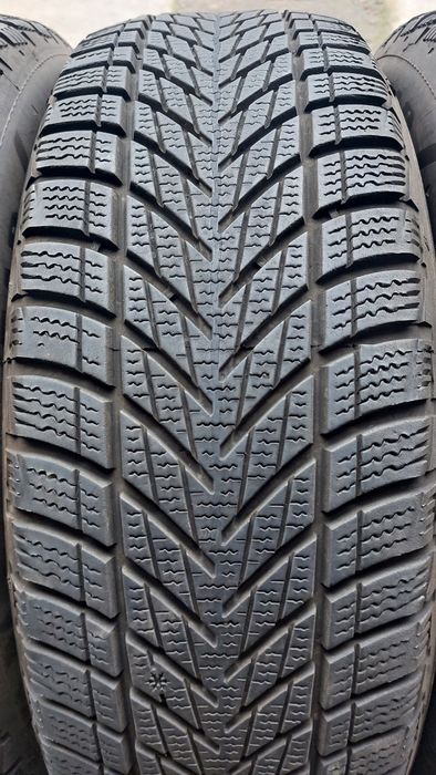 Зимни гуми 205 60 16 Goodyear Ultragrip Performance 4 броя