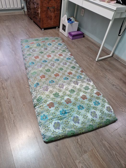 Отдам хлопчатый матрас