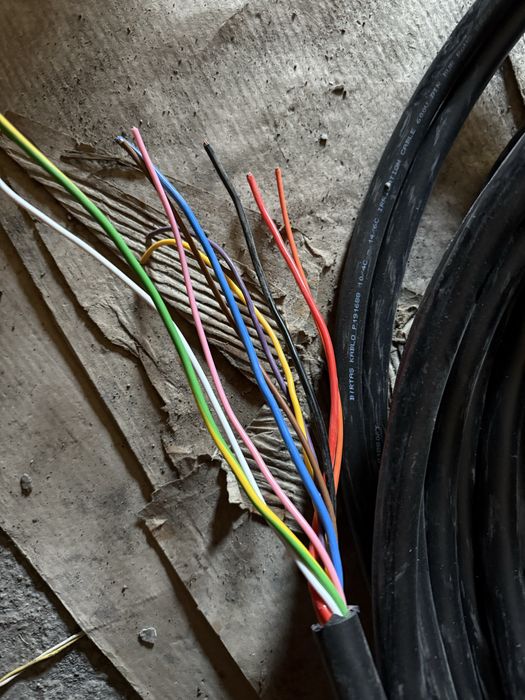 Кабель 10 -ти жильный.