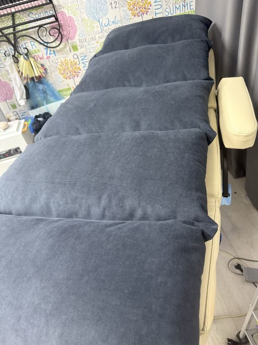 Матрас для кушетки .