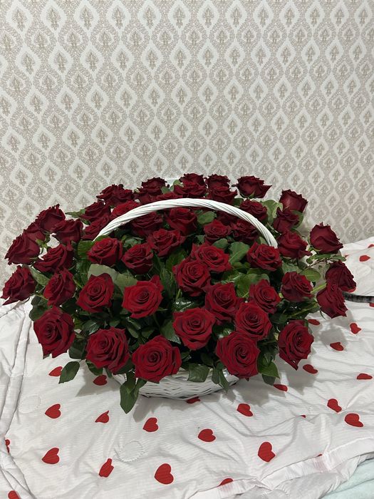 Корзина из 51 розы
