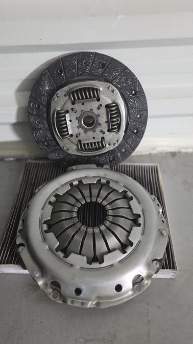 Kit ambreiaj placa disc dacia logan 3 nou, motor 1000cm