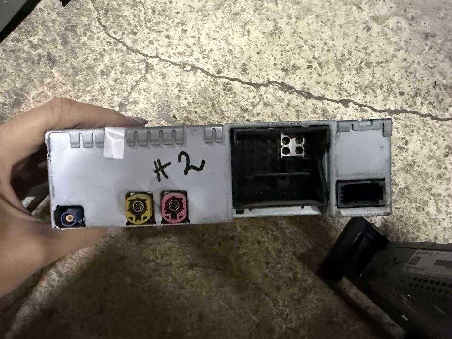 MEDIA,Радио,Навигация,Чейнджър 8T1 035 652 F ном 2