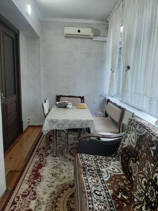 Продам 4-х комнатную квартиру (90кв.м) на Ц-4.Кирпич.4/4/4