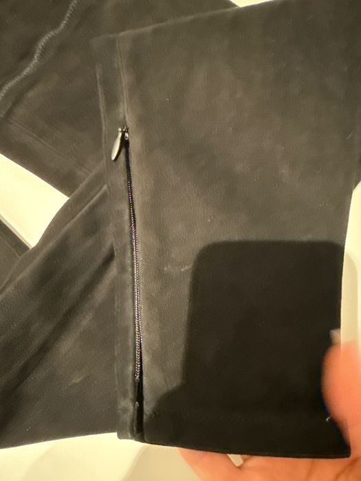 Черен чисто нов дамски панталон. Естествен кожа/велур.
