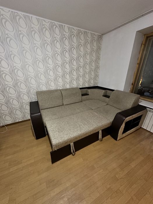 Продам б/у диван
