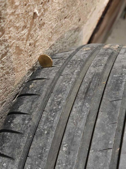 Гуми 4бр. 205/60R16 + 1бр. подарък