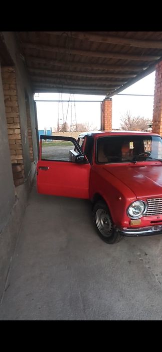 Vaz21011qizrangli