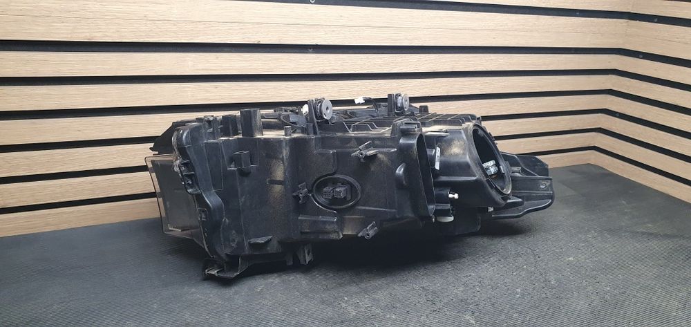 Bmw 3 GT F34 far stanga bixenon far dreapta xenon led faruri