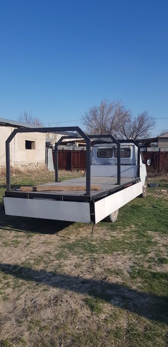 Продам бортовую Газель