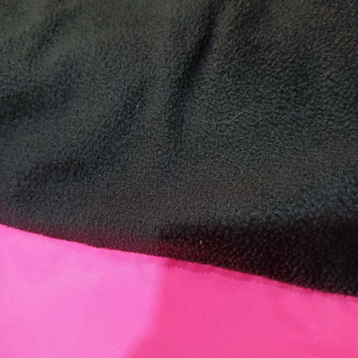 Продам куртку для девочки