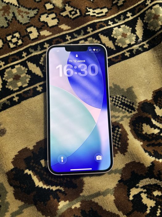 Продам iphone 13