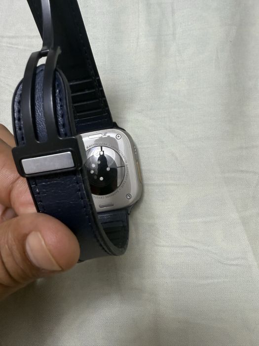 I watch ultra 1 titan