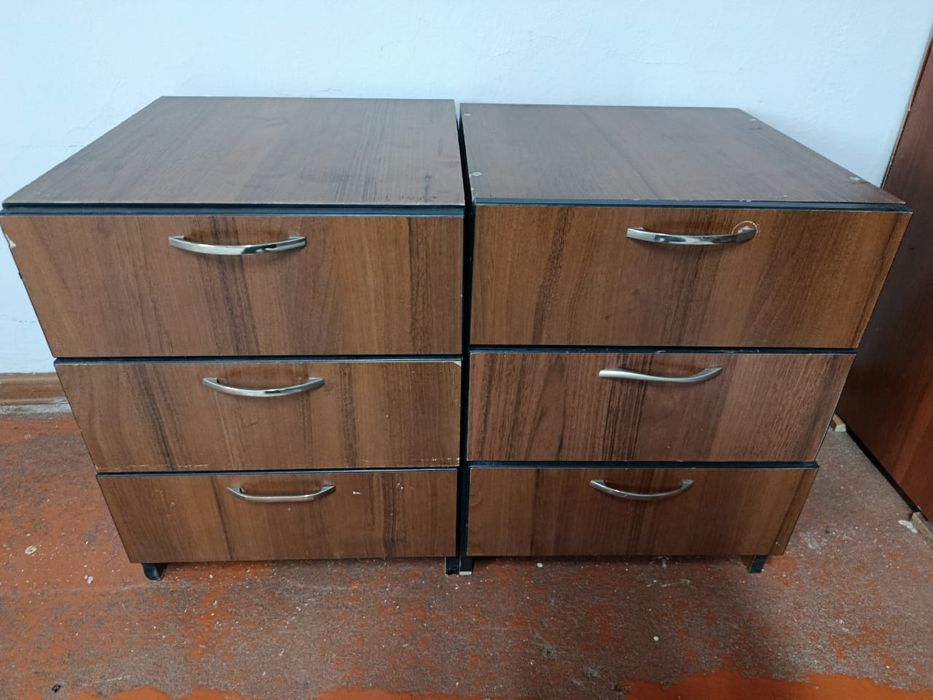 7500 шкаф тумбочка Срочно