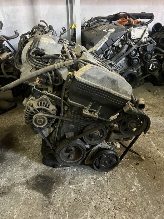 Двигатель на Mazda 2.0 FS трамблер 626 кронус