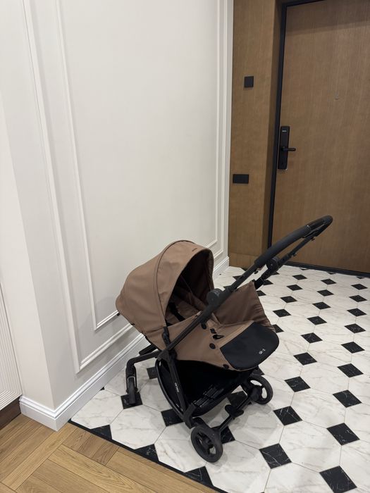 Продам коляску Anex air z