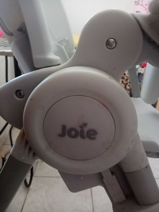 Scaun cu masuta pt copii