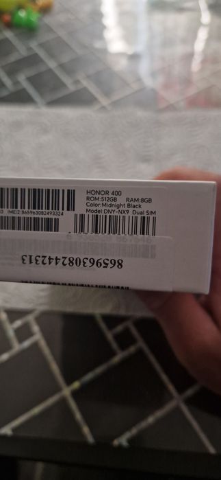 Vand honor 400 nou factura garantie 8g ram 512 memorie