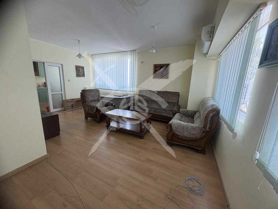 Дава се под наем Промишлена сграда в София, Военна рампа - 500 кв.м за 2500 € - Снимка #5