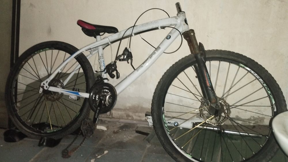 Продаю велосипед на запчасти
