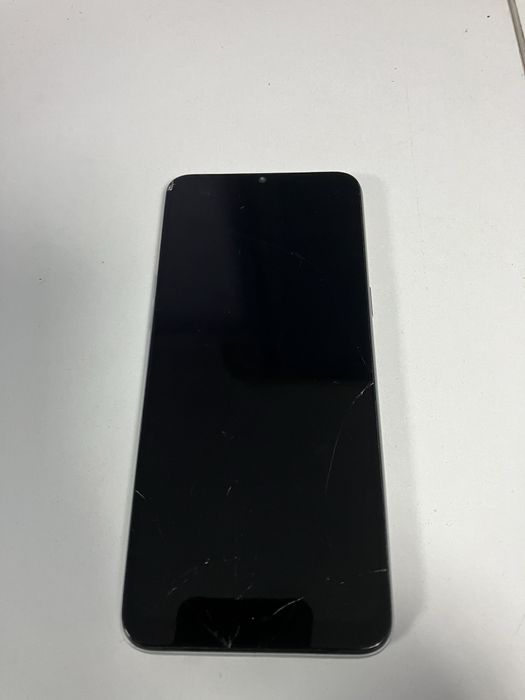 Телефон realmi 6i