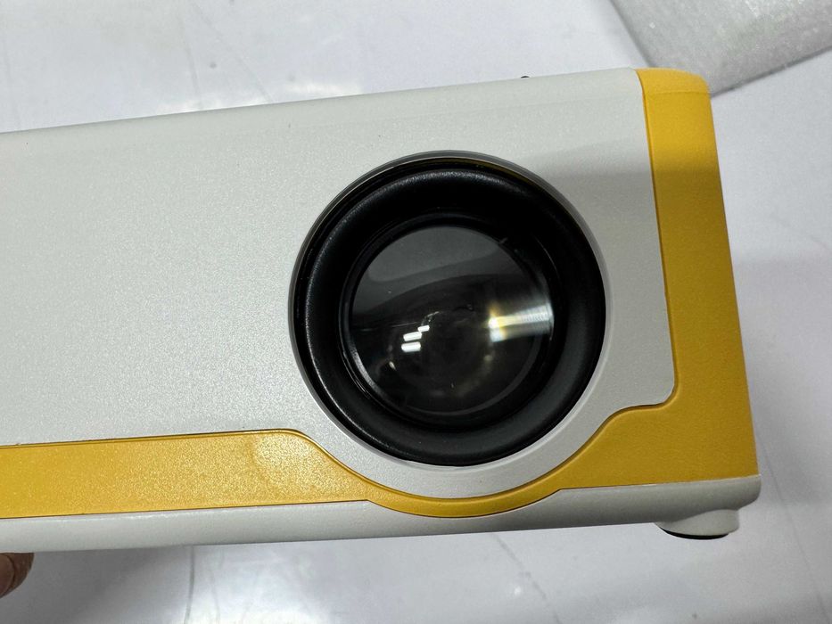 Проектор мини - LED/TFT/LCD/ 1920x1080