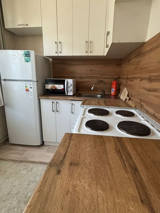 Посуточно по часам квартира город Семей район Цемпоселок 
-Евро ремонт