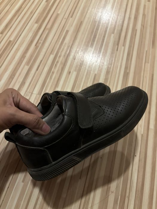 Кожаные ботинки в школу на мальчика