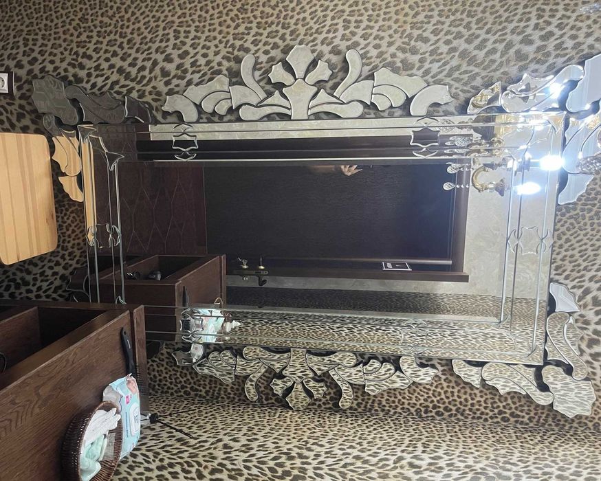 Зеркало настенное роскошное