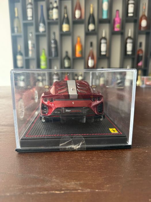 Macheta 1:18 Ferrari 812 Competizione Noua
