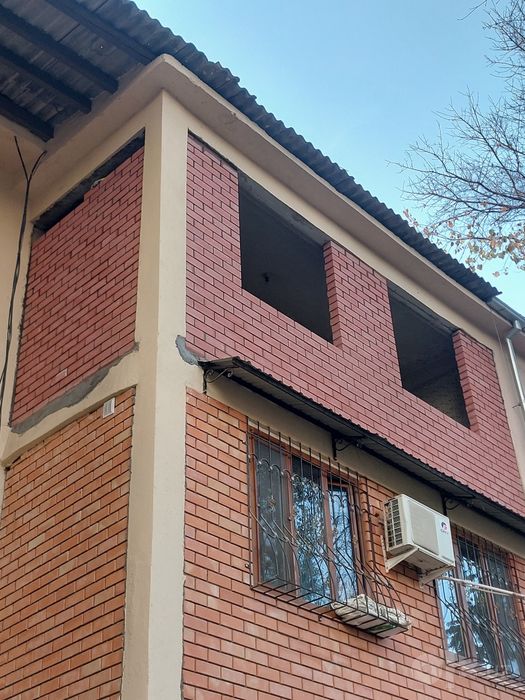 Кладка кирпича на Балкон, Решётка,Казырёк