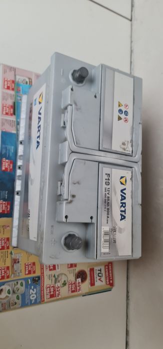 Акумулатор Varta 85AH 800A