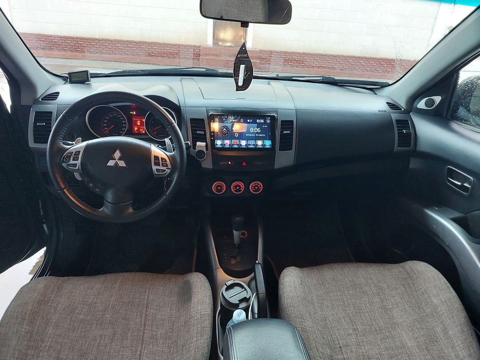 Продам Mitsubishi Outlander XL 2008г