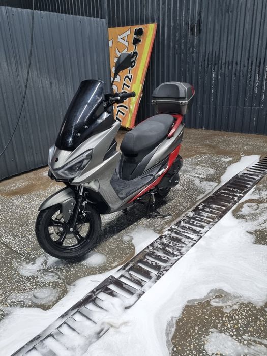 G tiger skutiri srochna sotiladi