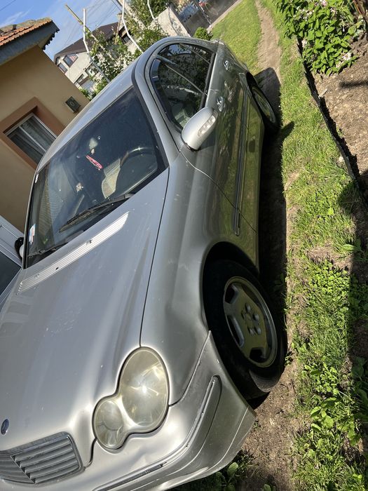 Vand Mercedes C200
