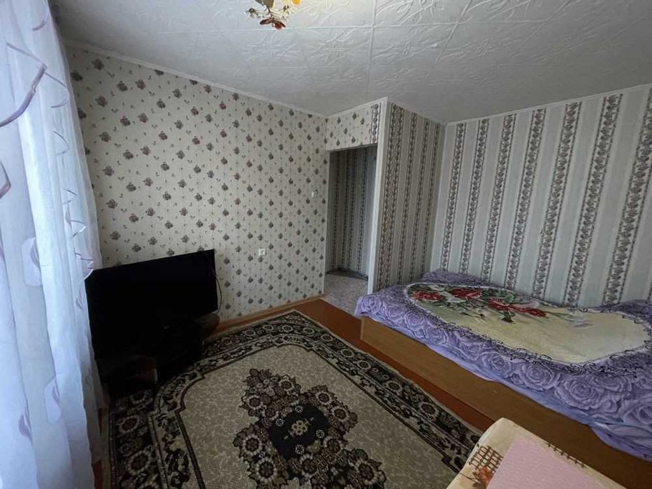 Продам 1-комнатную район маг. Мандарин