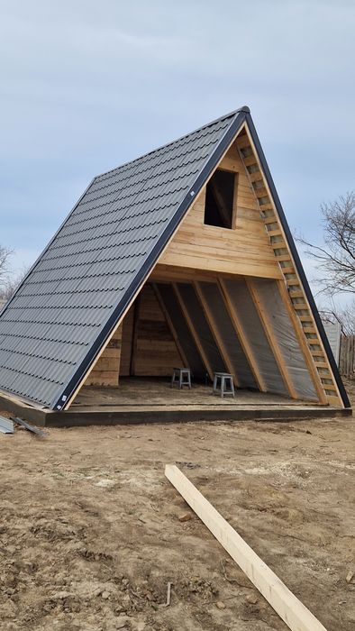 Executăm cabane la comandă tip A frem