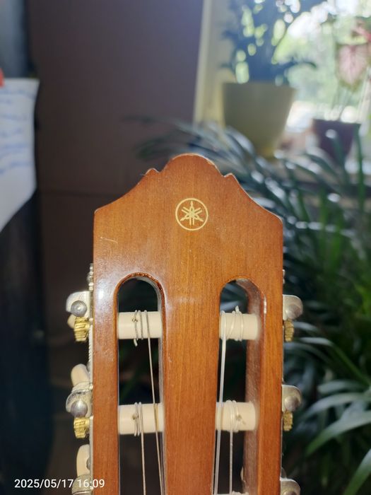 Акустическая гитара Yamaha C40