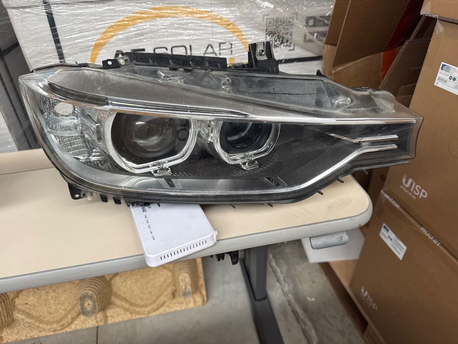 Оргинален Фар за BMW F30/31