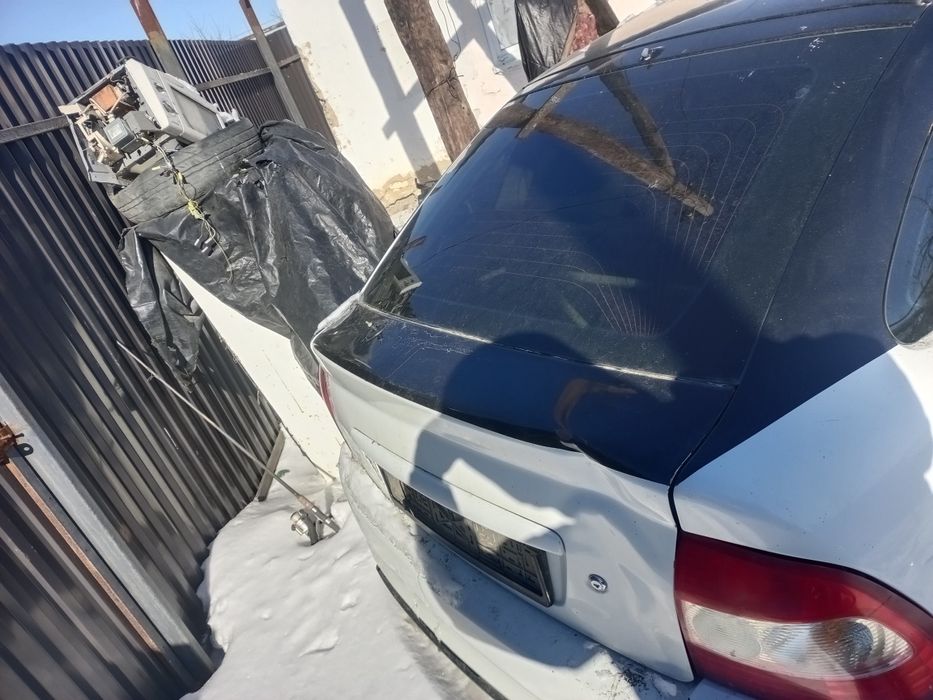 Продам двери на Приору хетчбек