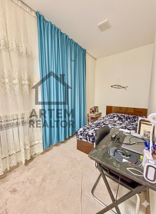 Буюк Ипак Йули Буз базар 3в4/2/4 90м2 кирпичный дом